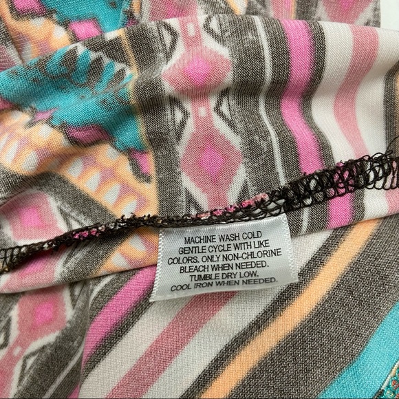 Style & Co. sleeveless multi color tunic/top - Picture 4 of 4